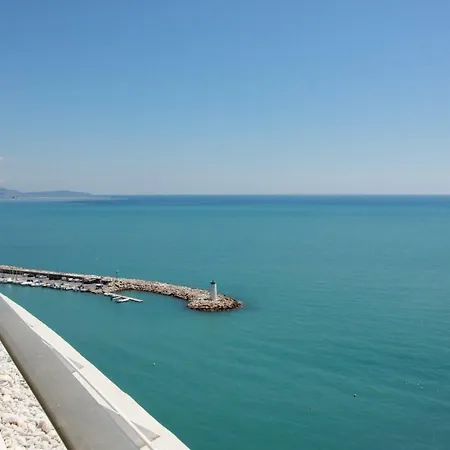 Port Marina Baie Des Anges Apartment
